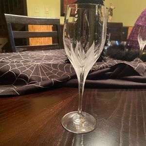 Mikasa Flame D’Amore Wine Glasses